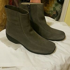 Clark's High Ankle Boots